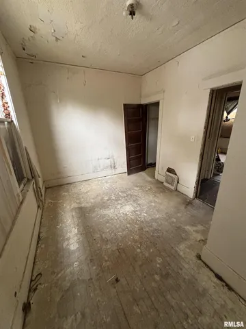 $50,000 | 1504 North Linn Street, Peoria, IL 61604