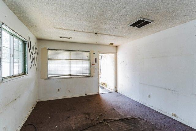 6826 Airport Road Redding, CA 96002 - Photo 3 of 24 _M8A4915-4768095