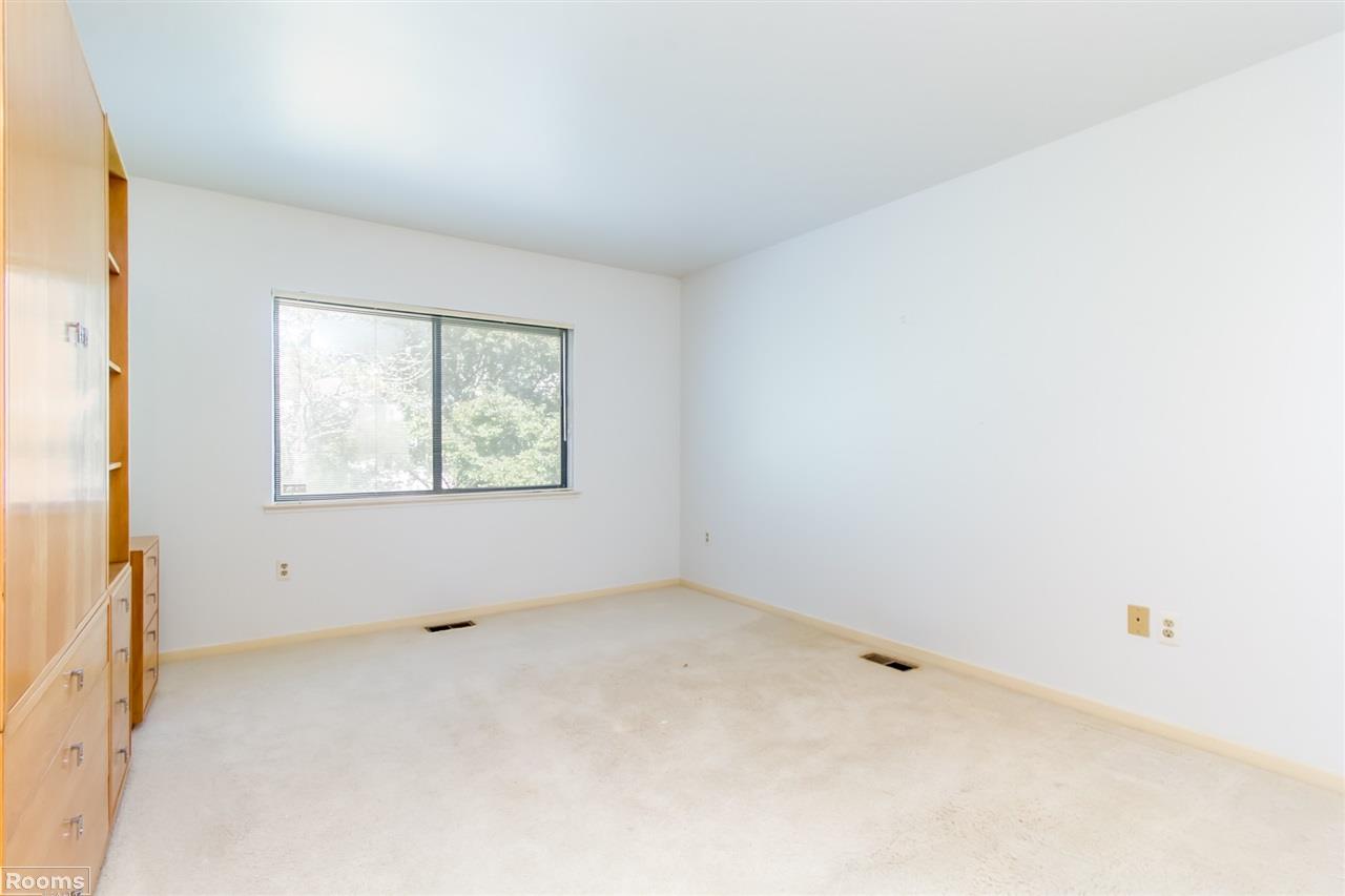 758 Ashley Circle West Rochester Hills, MI 48307 - Photo 9 of 23
