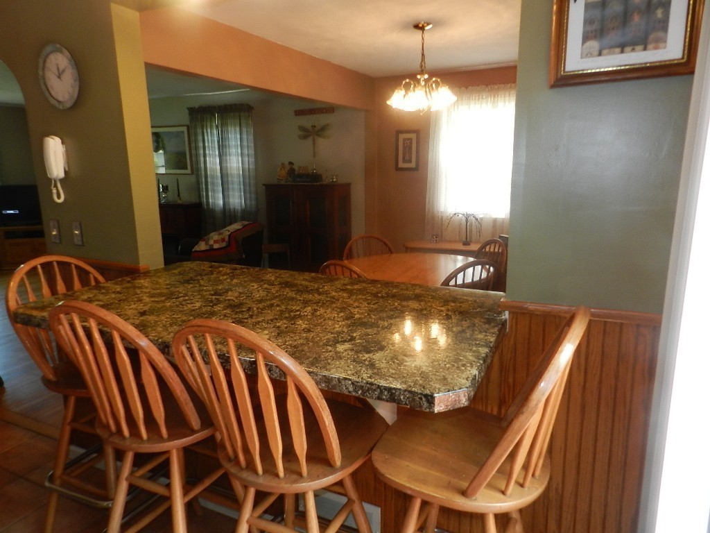 61 Stoneleigh Road Holden, MA 01520 - Photo 6 of 18 Gallery Image 6