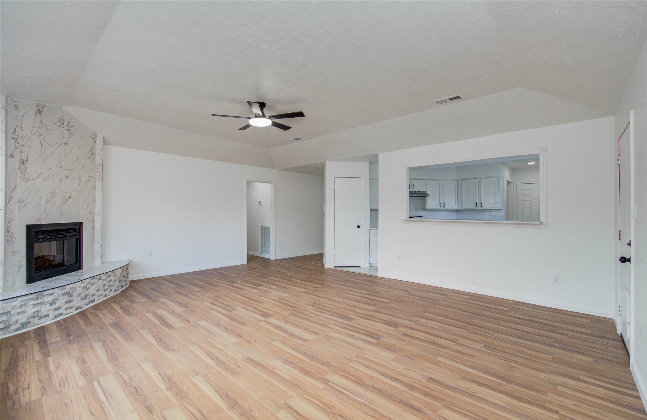 5927 Sunnygate Drive Spring, TX 77373 - Photo 18 of 34