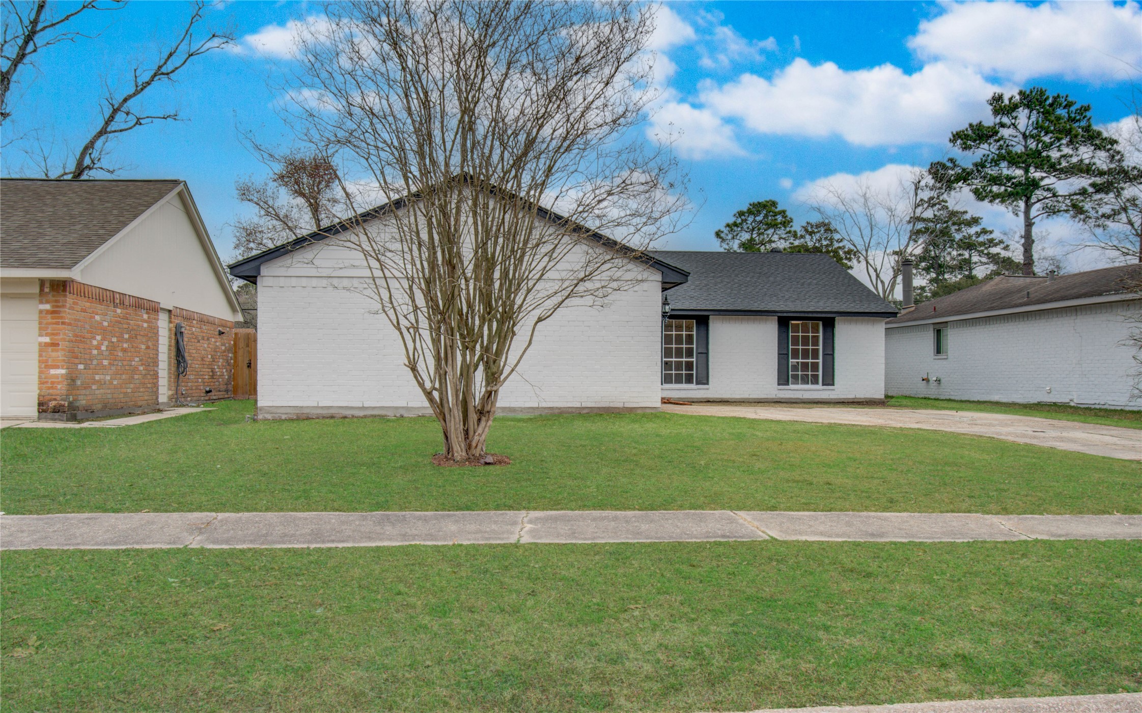 5927 Sunnygate Drive Spring, TX 77373 - Photo 3 of 34