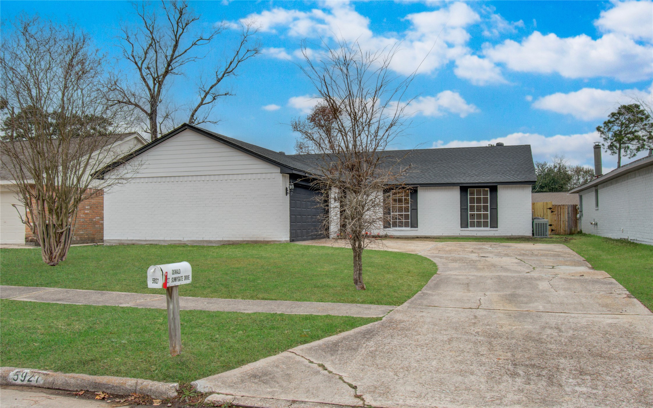 5927 Sunnygate Drive Spring, TX 77373 - Photo 4 of 34