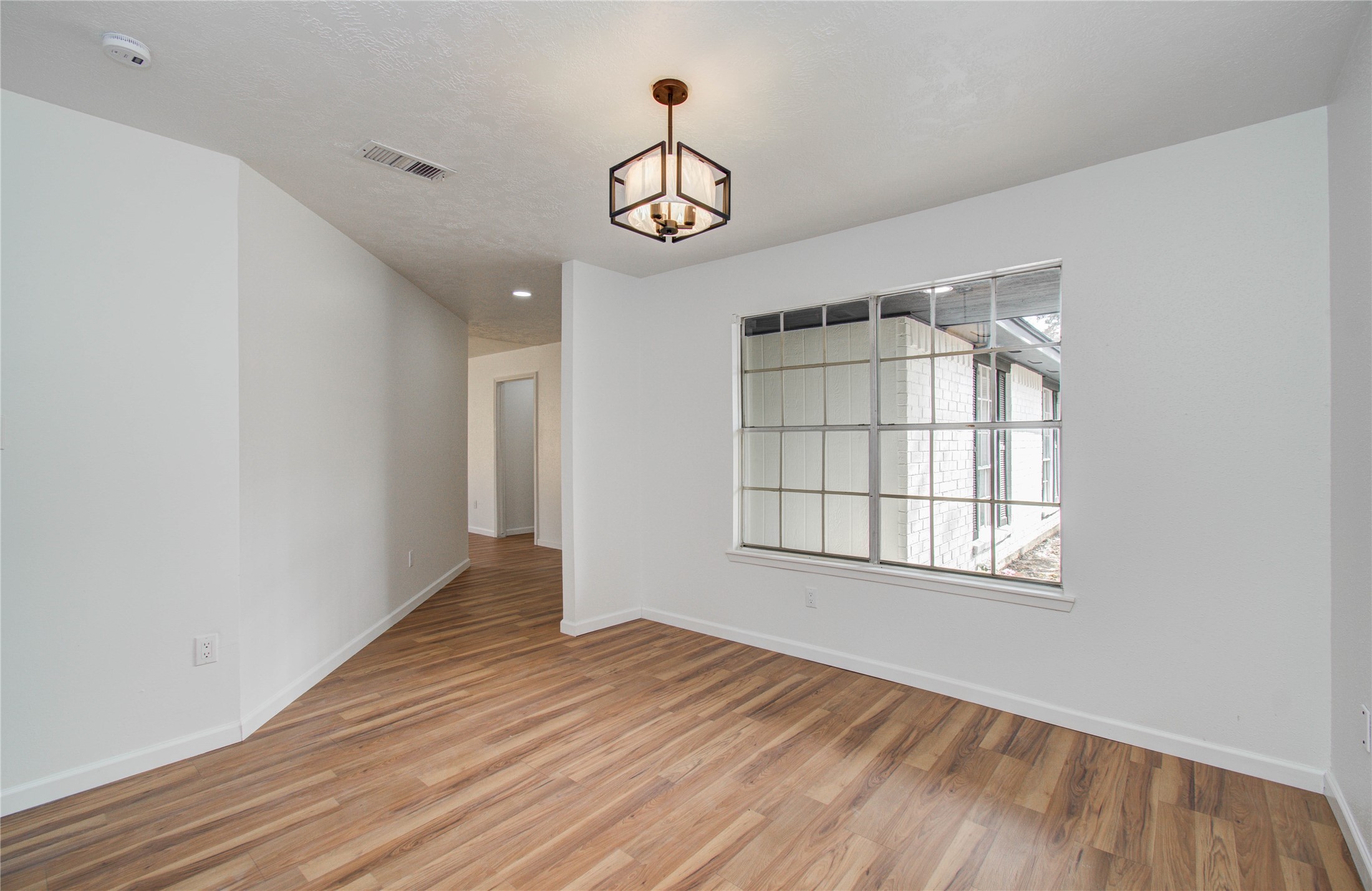 5927 Sunnygate Drive Spring, TX 77373 - Photo 10 of 34