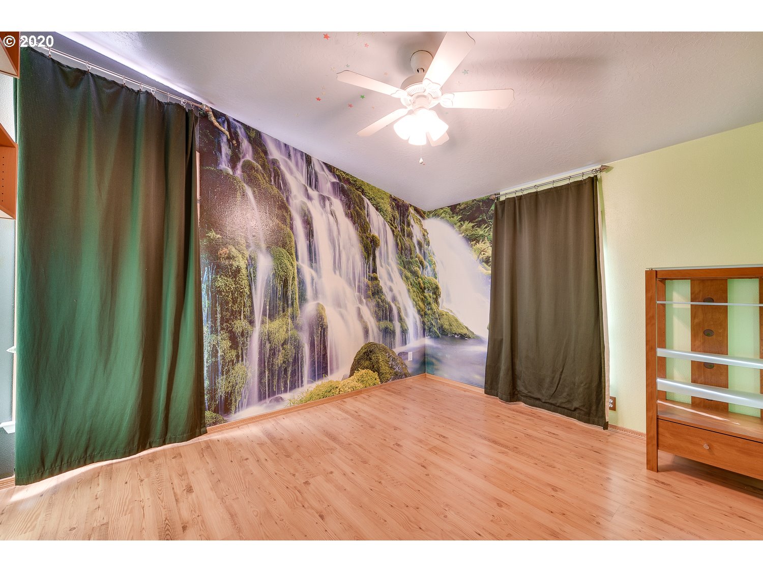 24241 South Larkin Road Beavercreek, OR 97004 - Photo 16 of 32 Gallery Image 16