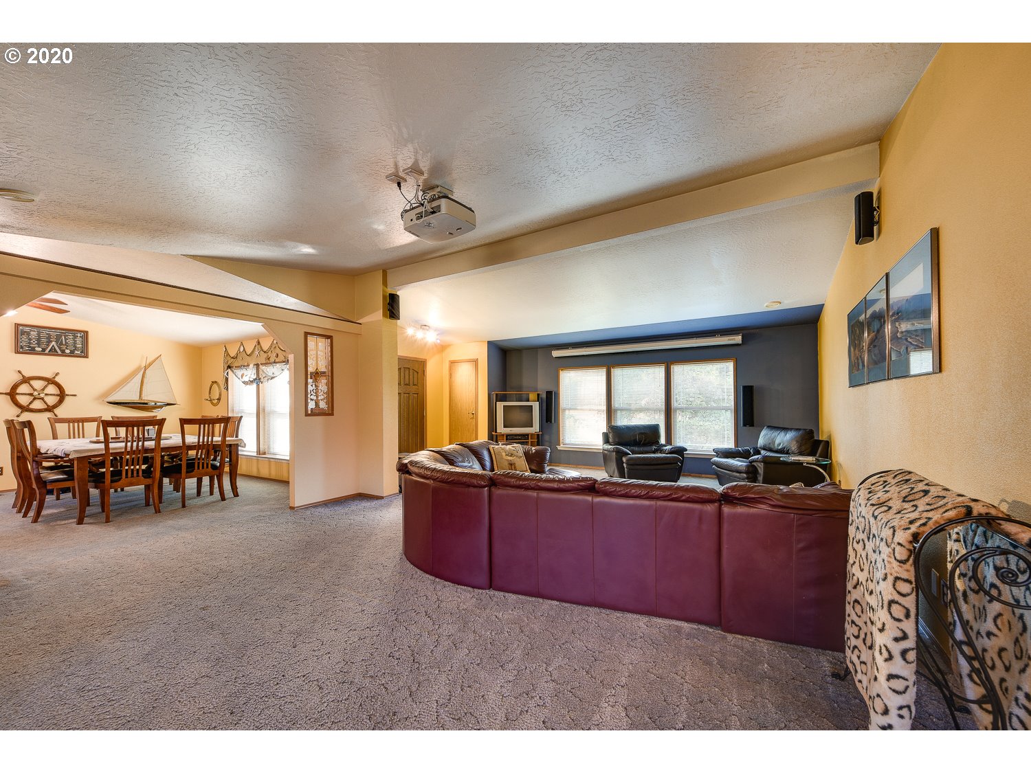 24241 South Larkin Road Beavercreek, OR 97004 - Photo 4 of 32 Gallery Image 4