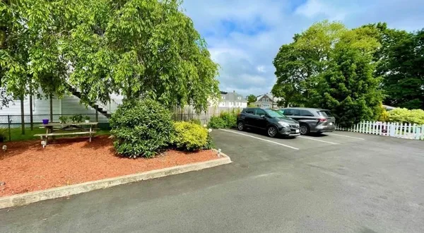 $2,600 | 30 White Street, Unit 1F, Taunton, MA 02780