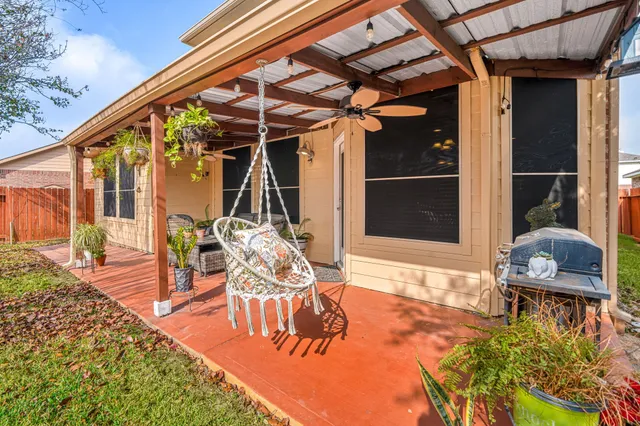 a view of an outdoor space