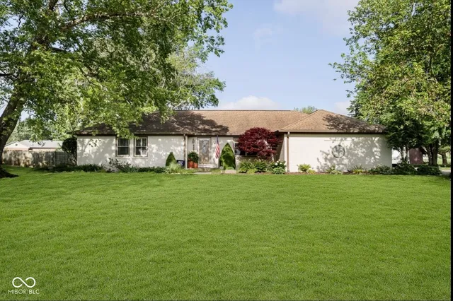 $394,900 | 1450 Sheffield Drive, Avon, IN 46123