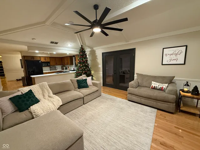 $394,900 | 1450 Sheffield Drive, Avon, IN 46123