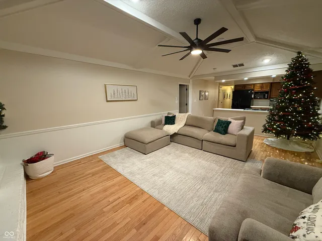 $394,900 | 1450 Sheffield Drive, Avon, IN 46123