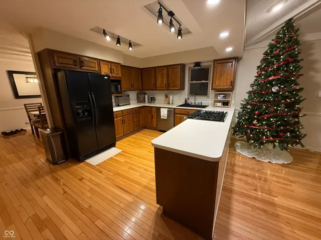 $394,900 | 1450 Sheffield Drive, Avon, IN 46123