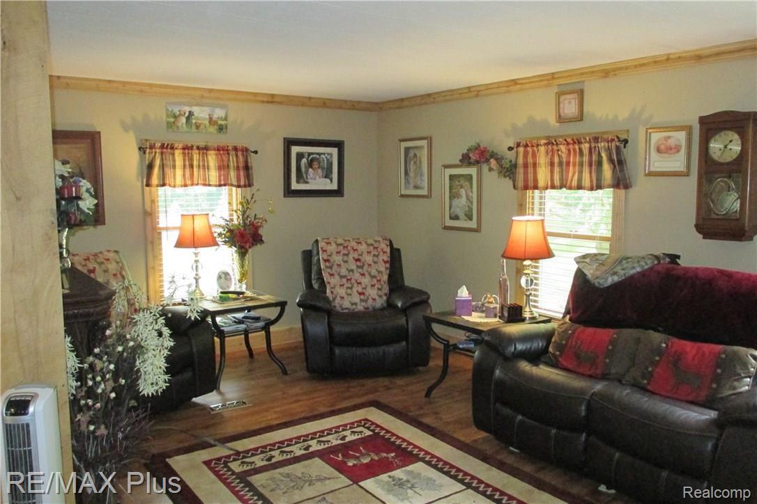 3463 McCormick Road Lapeer, MI 48446 - Photo 8 of 51 IMG_2081.JPG