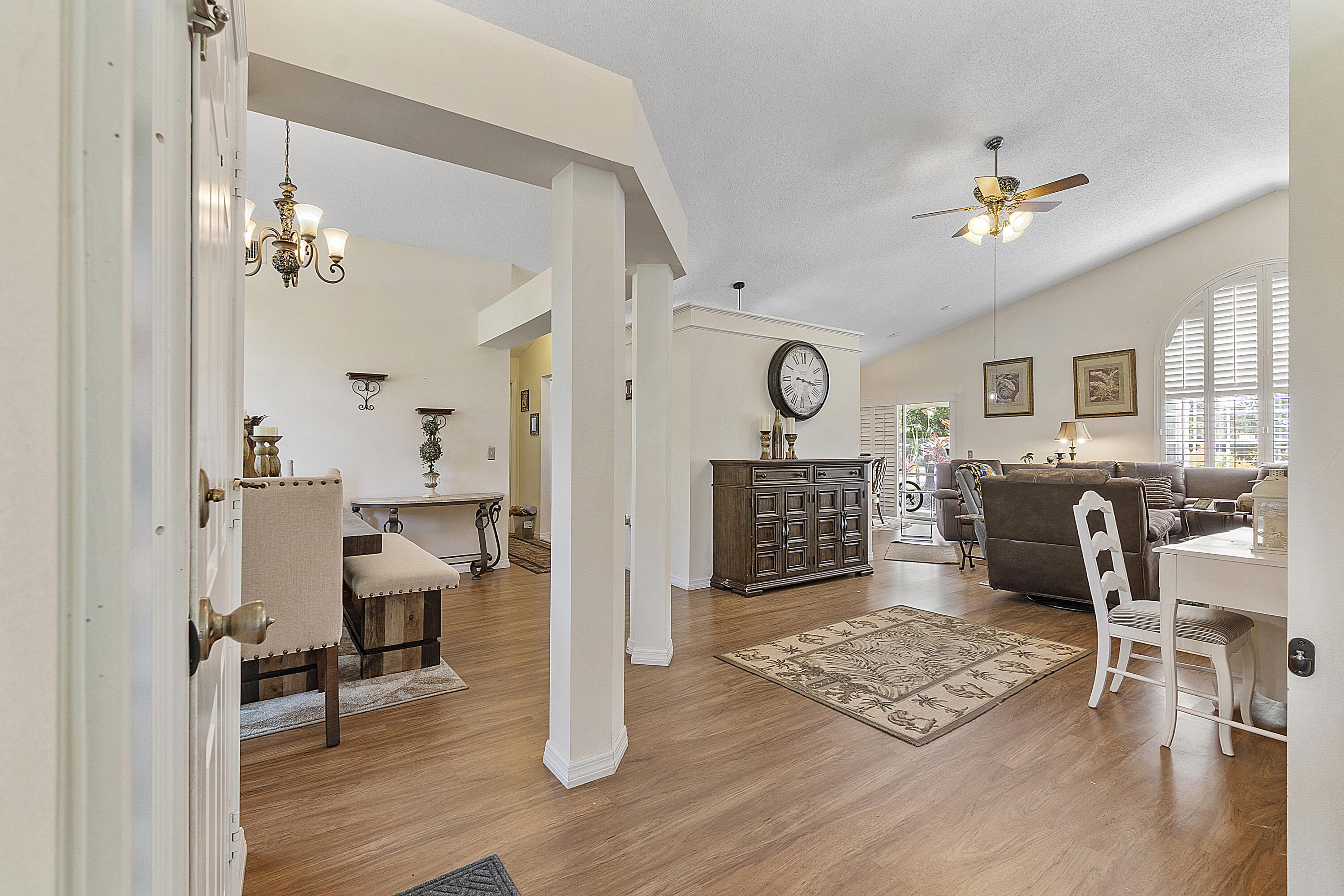 2751 Southwest Pierson Road Port St. Lucie, FL 34953 - Photo 6 of 27 2751_SW_Pierson_Rd_020