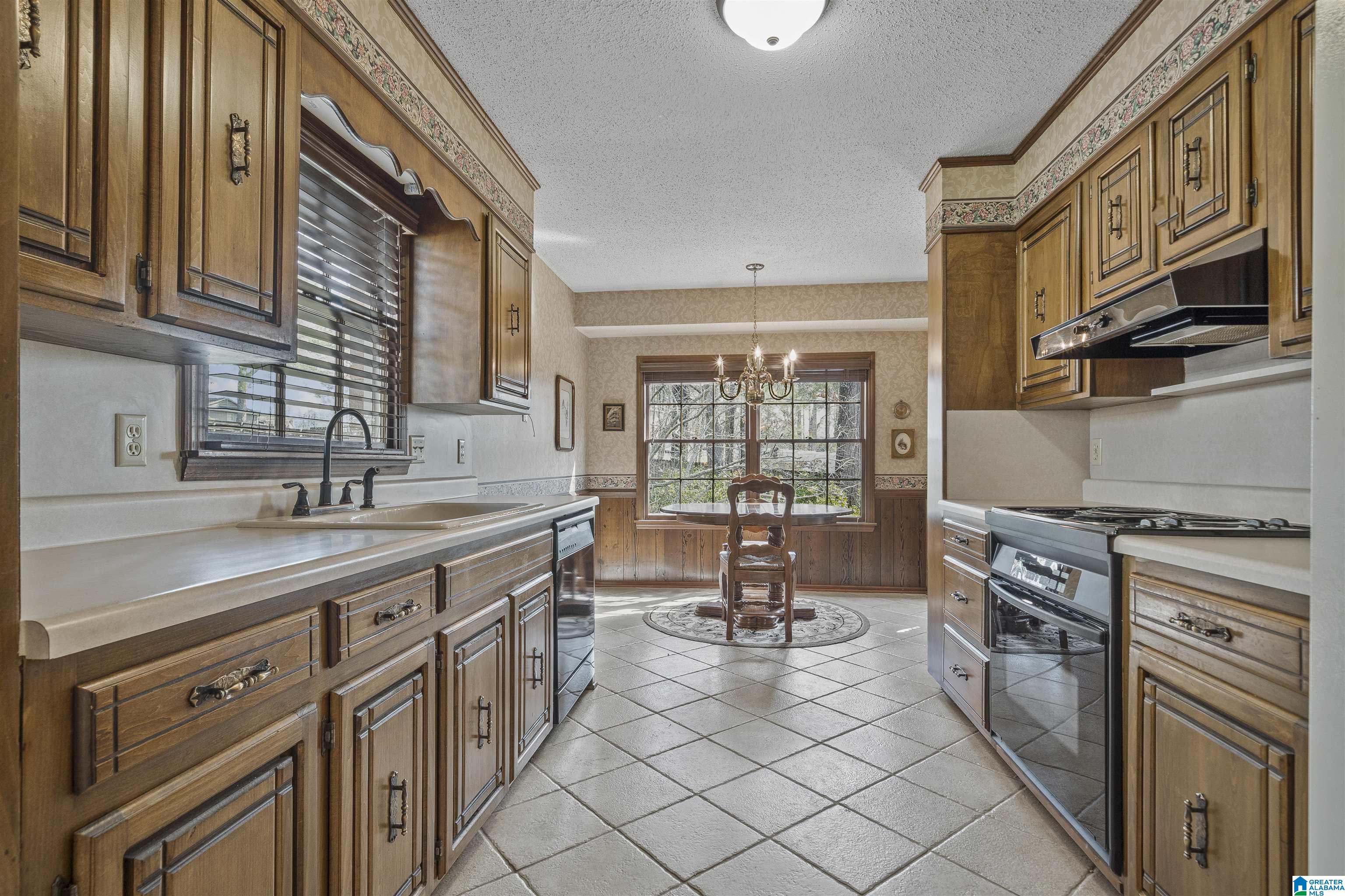 3490 Hurricane Road Birmingham, AL 35226 - Photo 9 of 28
