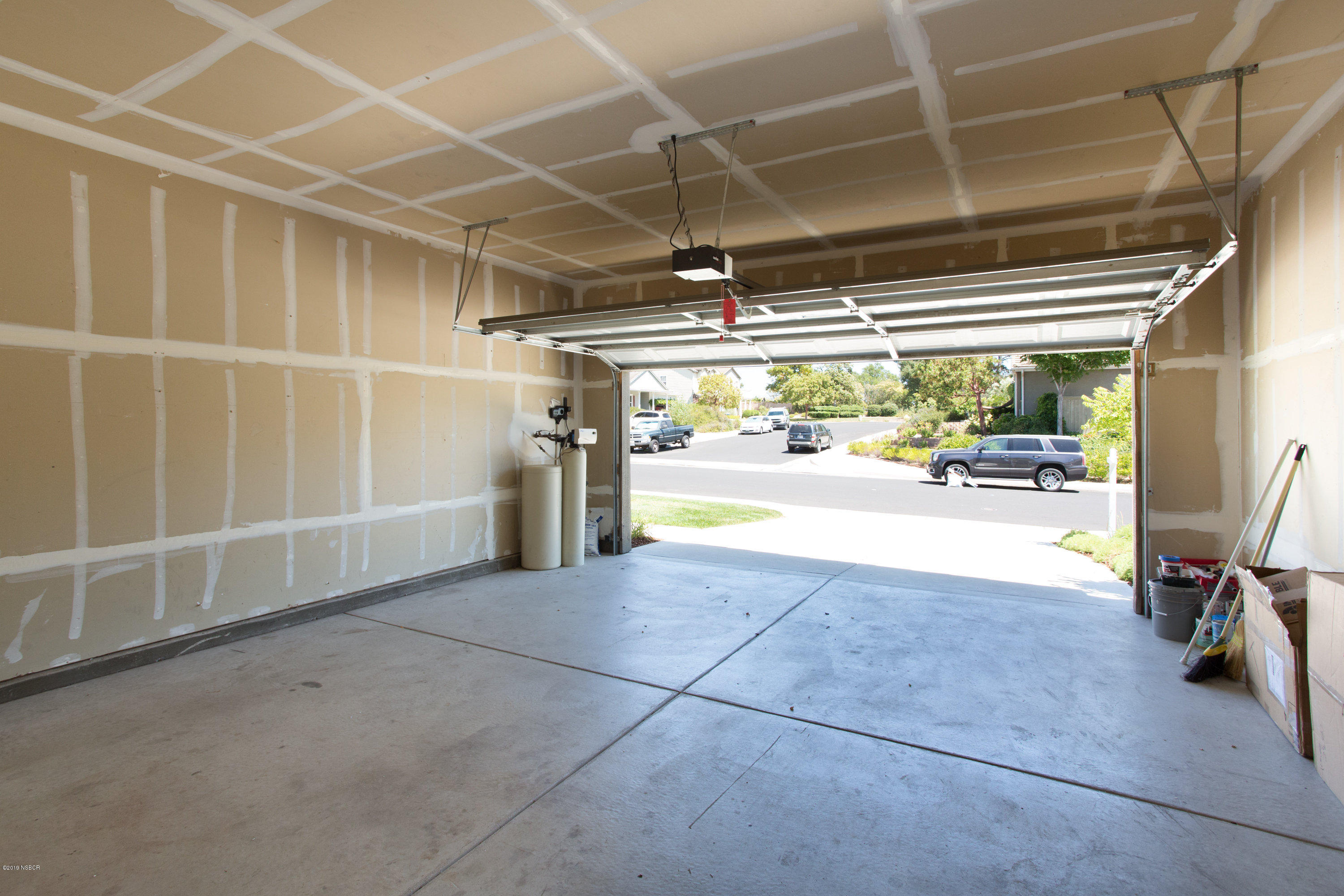 447 Quail Run Road Buellton, CA 93427 - Photo 30 of 33 2-Car Garage