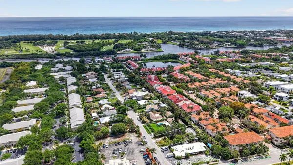 $899,900 | 600 Allen Avenue, Delray Beach, FL 33483