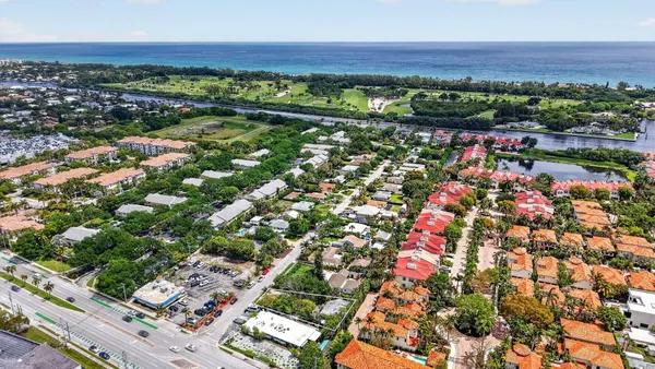 $899,900 | 600 Allen Avenue, Delray Beach, FL 33483