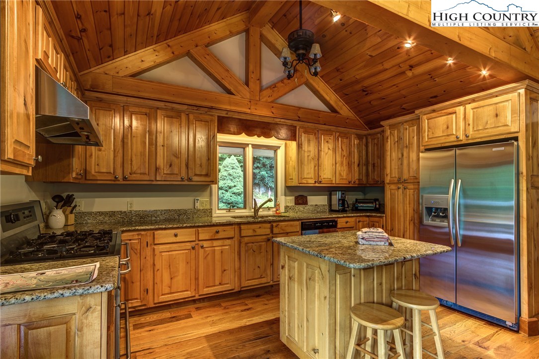 117 Buckeye Boone, NC 28607 - Photo 3 of 17 Gallery Image 3