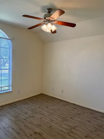 $2,100 | 12918 Stratford Mill Lane, Sugar Land, TX 77498