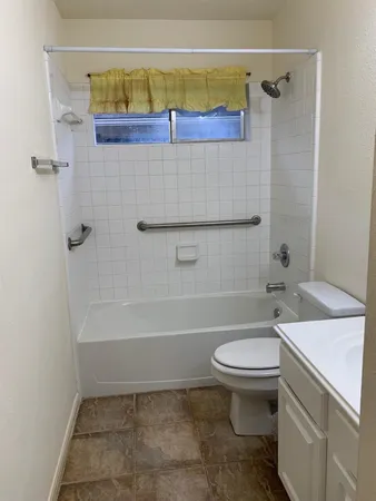 $2,100 | 12918 Stratford Mill Lane, Sugar Land, TX 77498