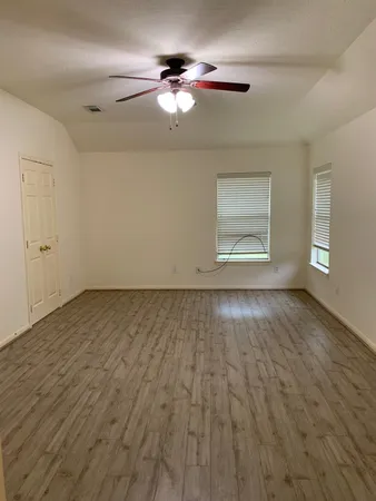 $2,100 | 12918 Stratford Mill Lane, Sugar Land, TX 77498