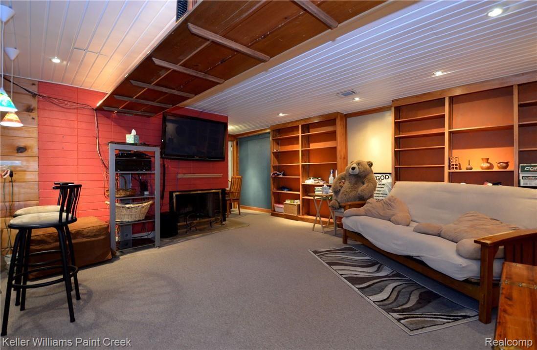 263 Booth Road Troy, MI 48085 - Photo 34 of 67 DSC_1313.JPG