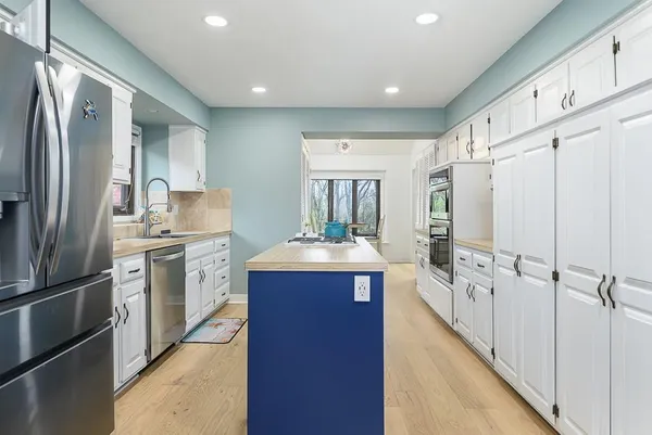 $479,950 | 12434 West 85th Terrace, Lenexa, KS 66215