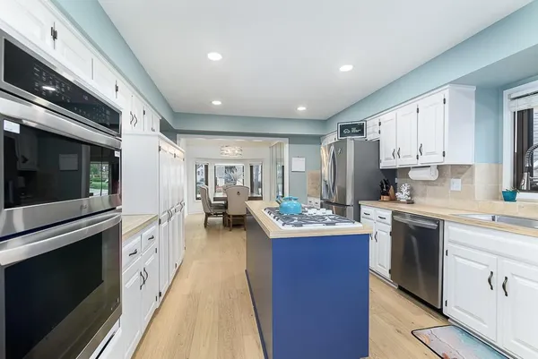 $479,950 | 12434 West 85th Terrace, Lenexa, KS 66215