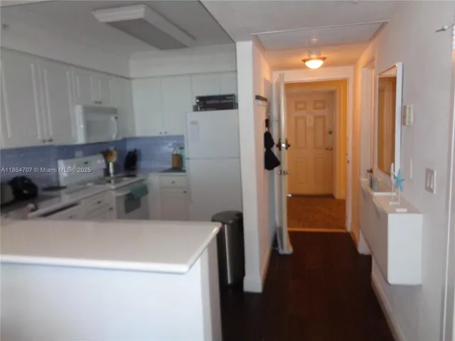 $2,250 | 2501 South Ocean Drive, Unit 1427, Hollywood, FL 33019