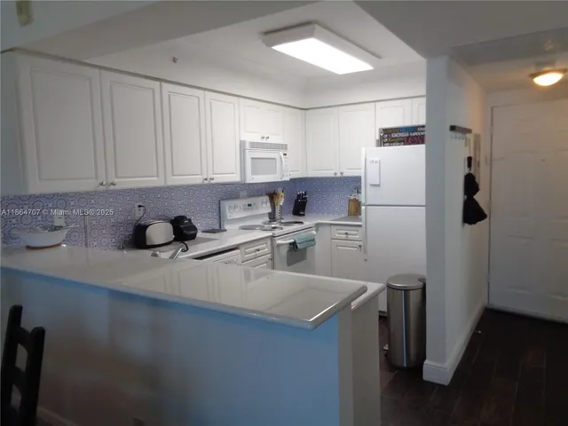 $2,250 | 2501 South Ocean Drive, Unit 1427, Hollywood, FL 33019