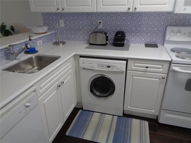 $2,250 | 2501 South Ocean Drive, Unit 1427, Hollywood, FL 33019