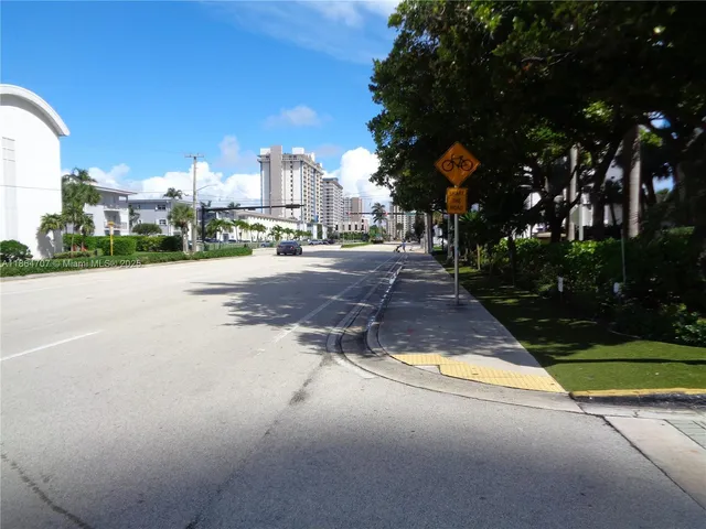 $2,250 | 2501 South Ocean Drive, Unit 1427, Hollywood, FL 33019