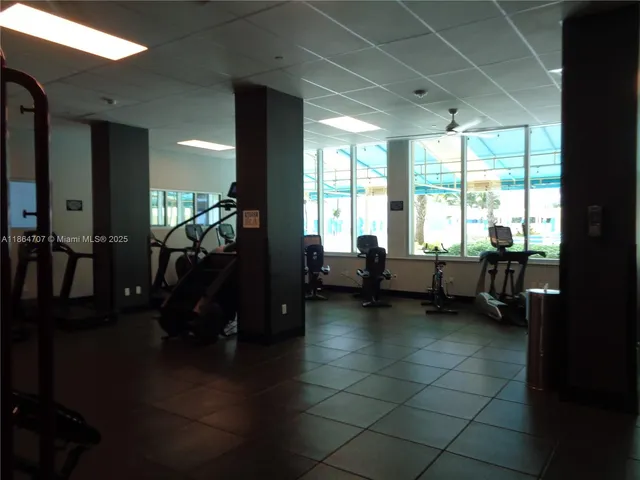 $2,250 | 2501 South Ocean Drive, Unit 1427, Hollywood, FL 33019