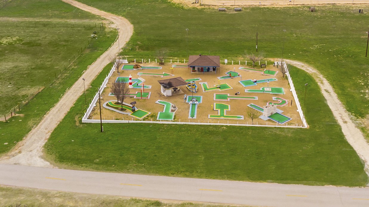 24 Daytona Lane Normangee, TX 77871 - Photo 24 of 26 Putt-Putt