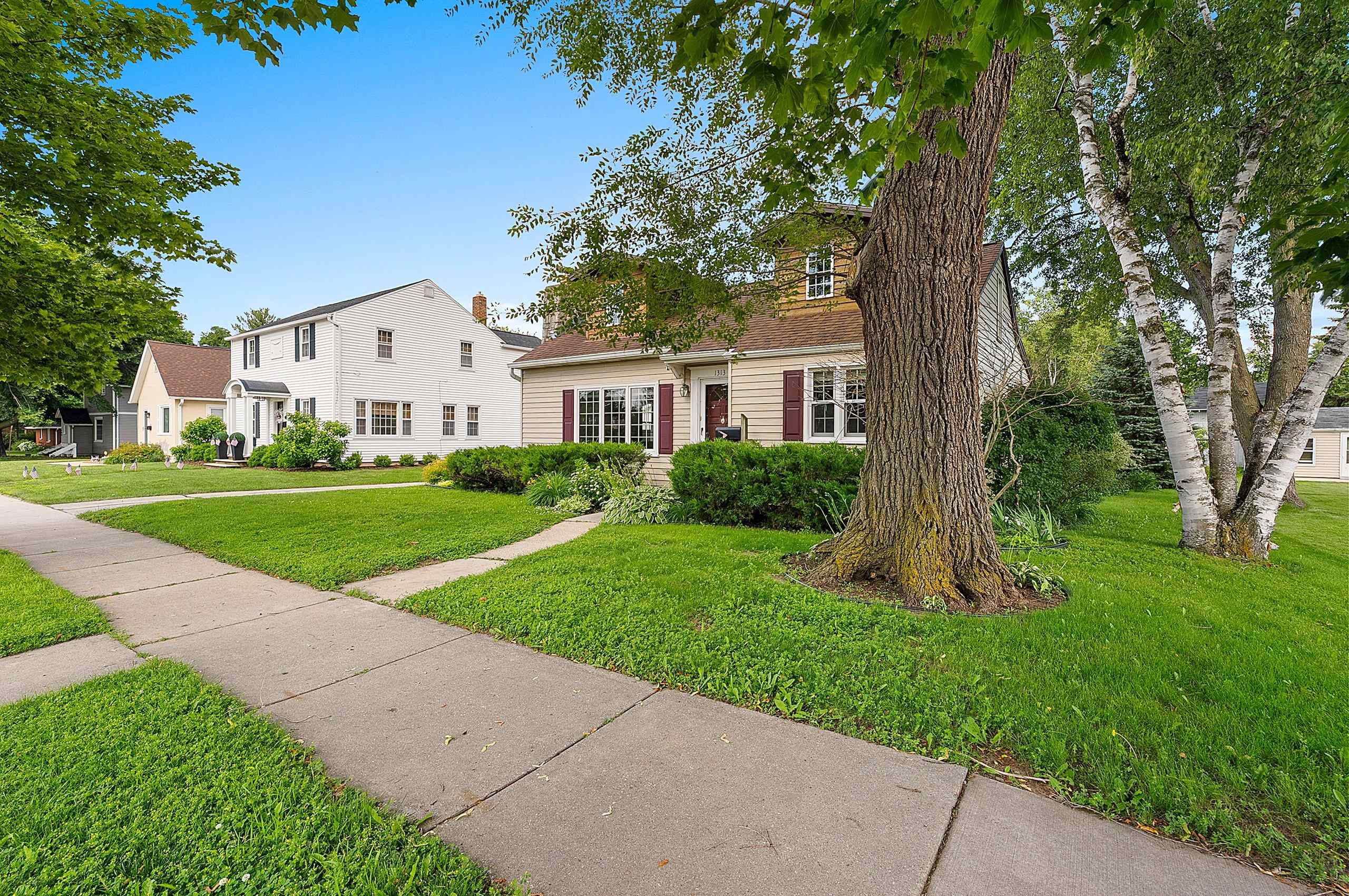 1313 Lost Dauphin Road De Pere, WI 54115 - Photo 37 of 43
