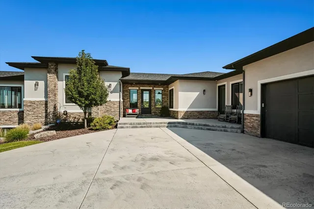 a view of a house with entertaining space
