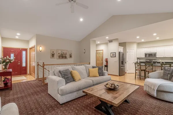 $435,000 | 2142 Arlington Lane, North Mankato, MN 56003