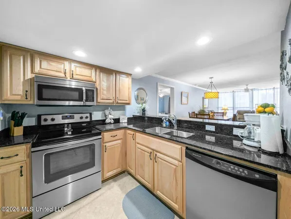 $210,000 | 2046 Beach Boulevard, Unit A 121, Biloxi, MS 39531