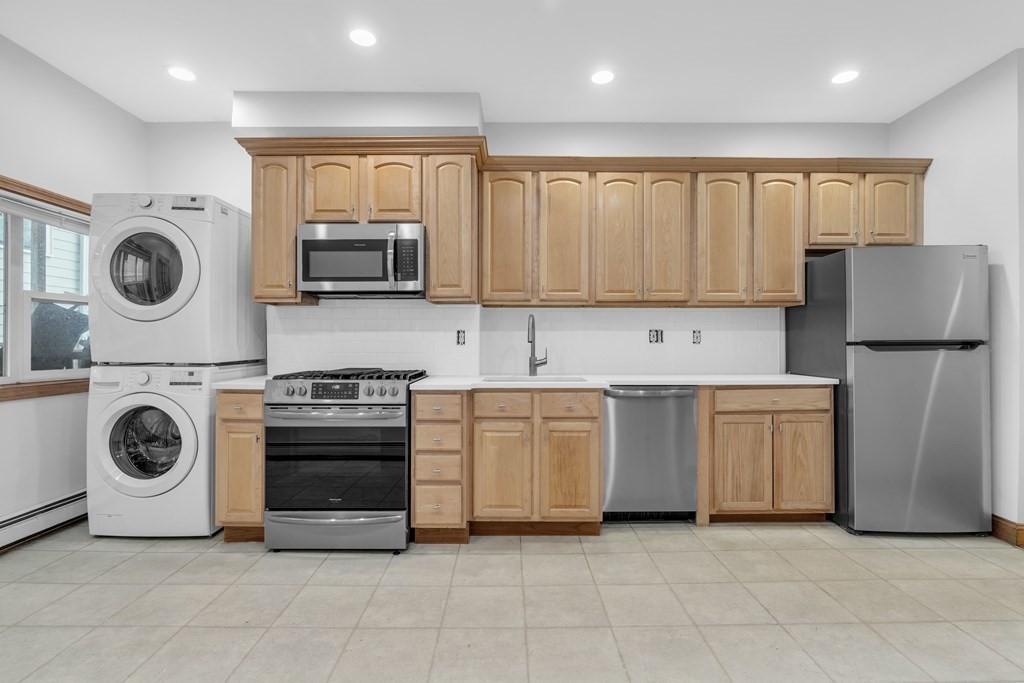 24 O Street Boston, MA 02127 - Photo 1 of 10