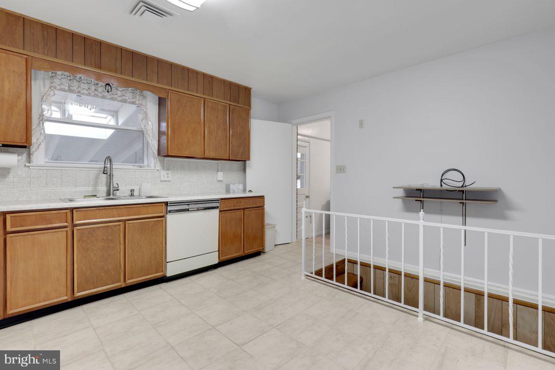 8418 High Ridge Road Ellicott City, MD 21043 - Photo 14 of 53 Gallery Image 14