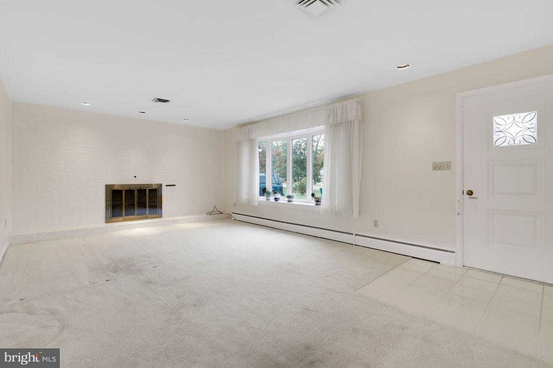 8418 High Ridge Road Ellicott City, MD 21043 - Photo 6 of 53 Gallery Image 6