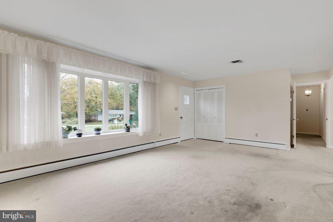 8418 High Ridge Road Ellicott City, MD 21043 - Photo 9 of 53 Gallery Image 9