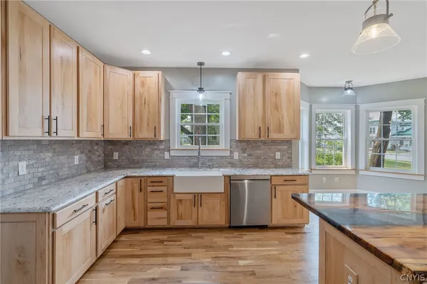 $549,000 | 8914 Jackson Street, Brutus, NY 13166