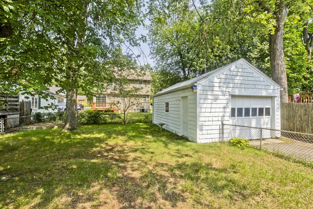 135 Prentice Street Springfield, MA 01104 - Photo 32 of 34 Gallery Image 32