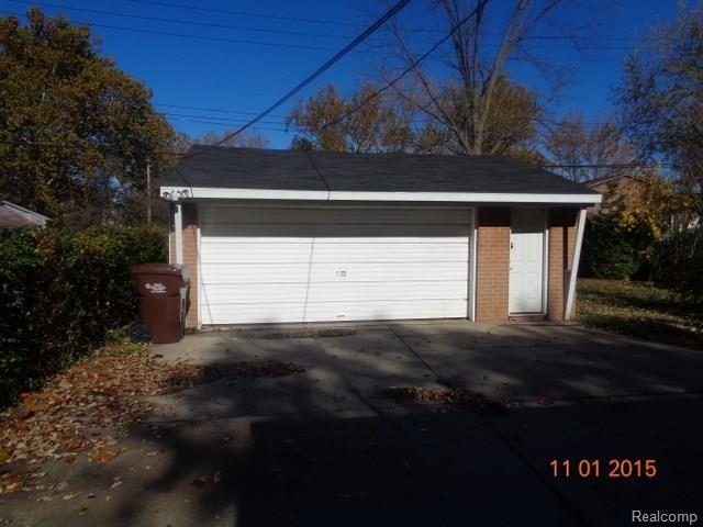 29642 Judith Street Inkster, MI 48141 - Photo 11 of 28 GARAGE