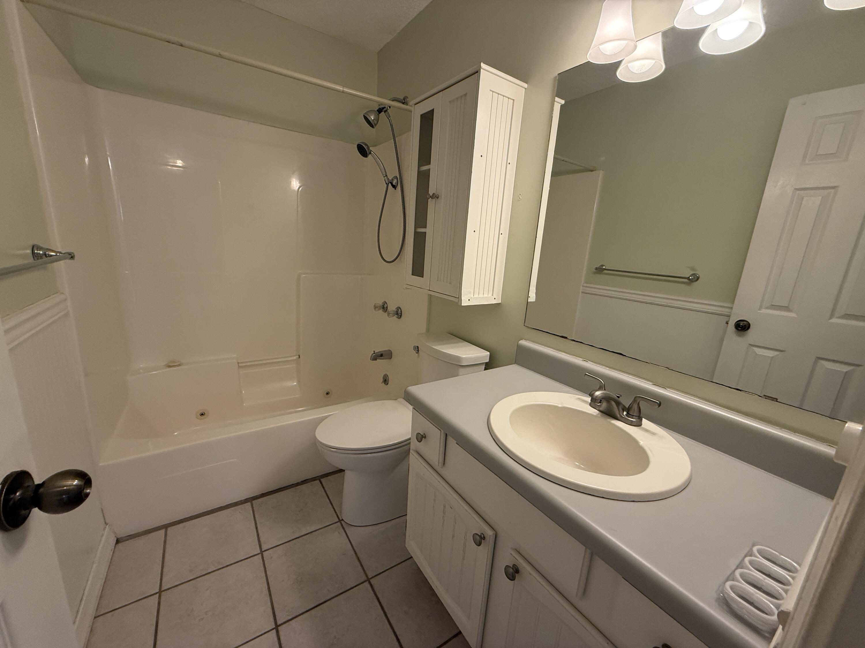 111 Post Oak Place Shalimar, FL 32579 - Photo 14 of 22 IMG_4590