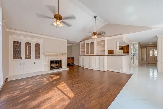 $2,200 | 365 Champions Colony III, Houston, TX 77069