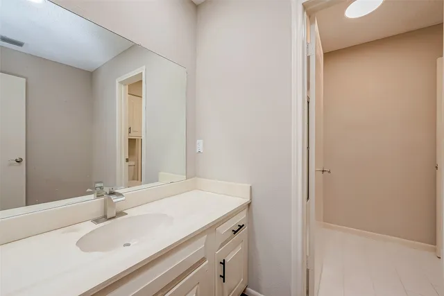 $2,200 | 365 Champions Colony III, Houston, TX 77069