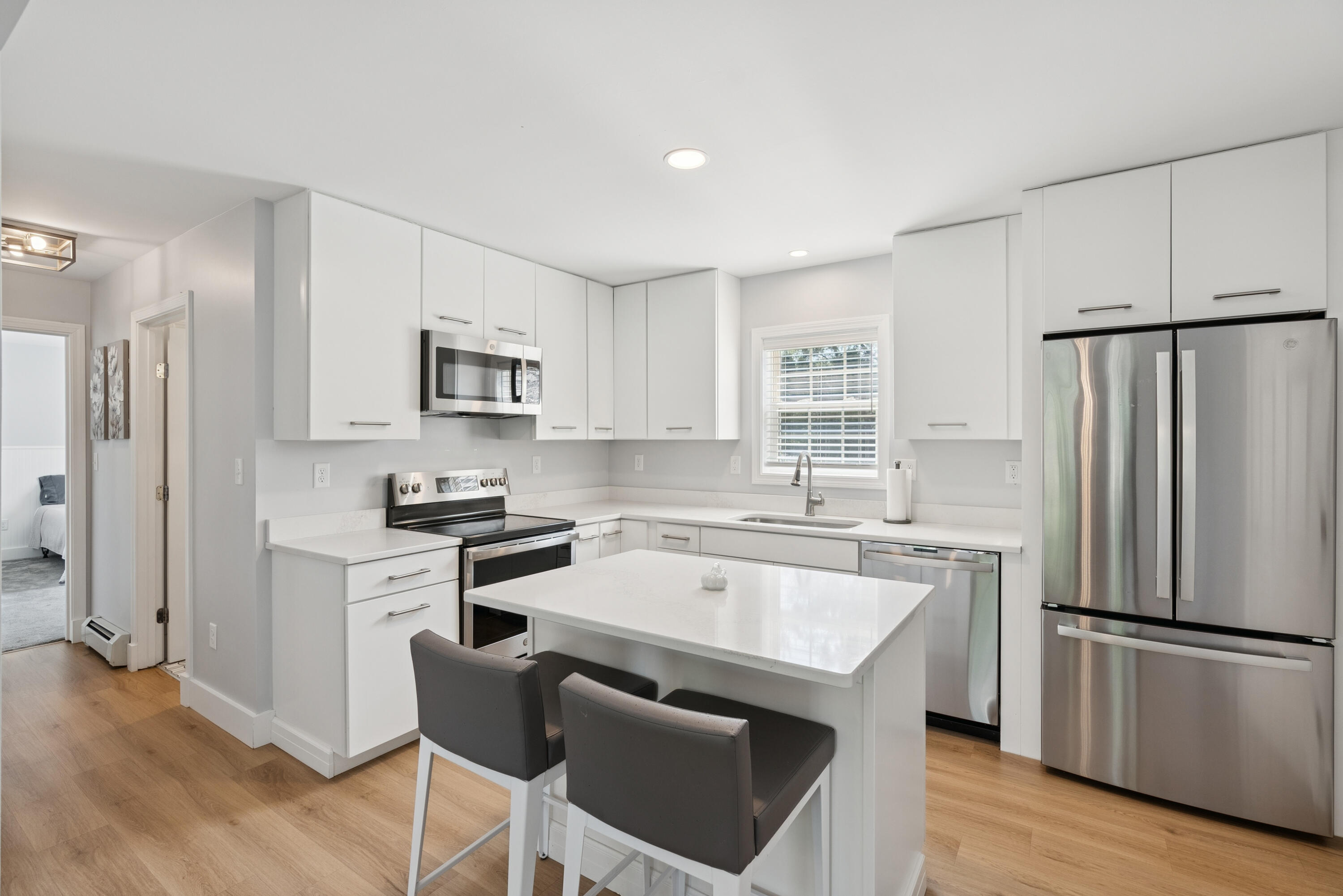 34 Thompson Road Kennebunk, ME 04043 - Photo 11 of 53 Kitchen